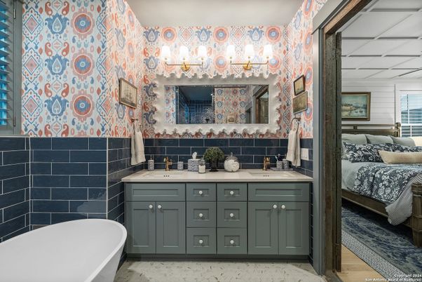 Bathroom, Bedroom, Dual Sink Vanities, Free Standing Baths, Interior