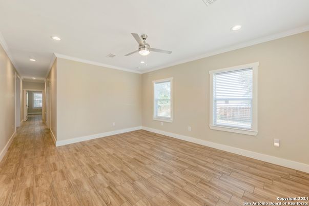 Empty room, Interior, Recessed Lighting, Wood Texture Flooring