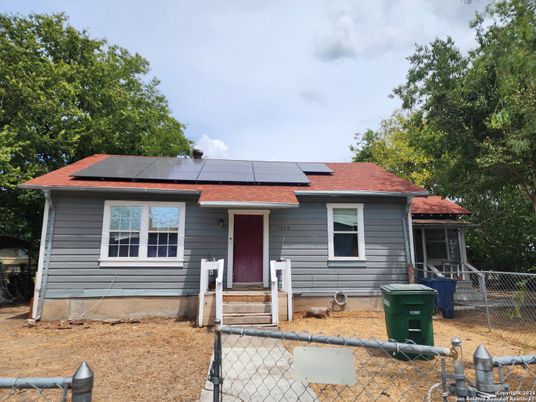 Exterior, Facade, Solar Panels, Cape Cod