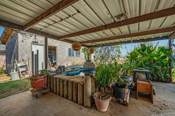 Exterior, Hot Tub