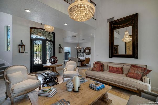 Chandelier, Dining room, Interior, Living room, Recessed Lighting, Wood Texture Flooring