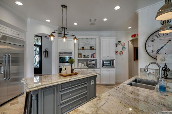 Interior, Kitchen, Pendant Lights, Recessed Lighting, Stainless Steel Appliances