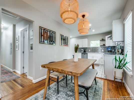 Dining room, Interior, Kitchen, Pendant Lights, Recessed Lighting, Wood Texture Flooring