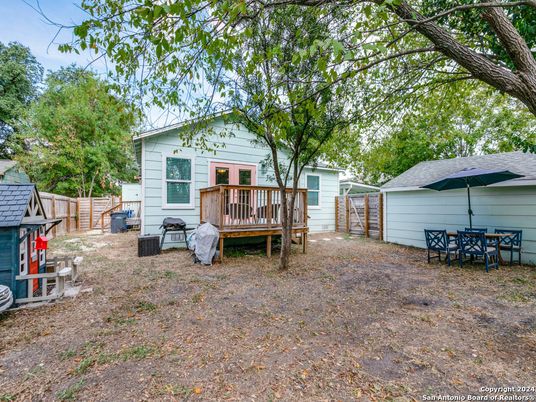 Backyard, Exterior