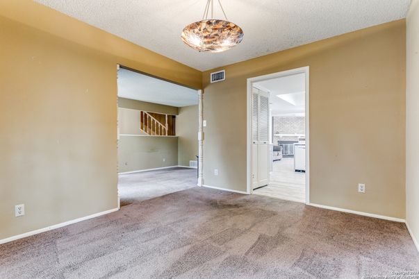 Empty room, Interior, Pendant Lights