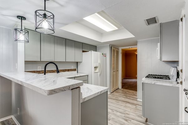Interior, Kitchen, Pendant Lights, Wood Texture Flooring