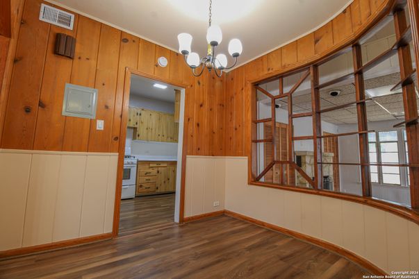 Chandelier, Empty room, Interior, Wood Texture Flooring, Wooden Walls