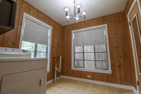 Chandelier, Interior, Washer, Wooden Walls