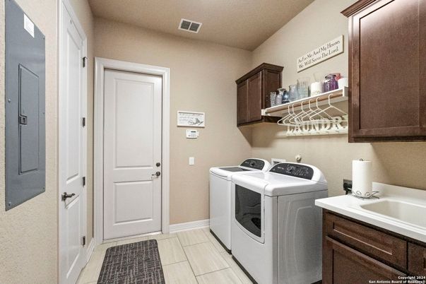 Interior, Washer