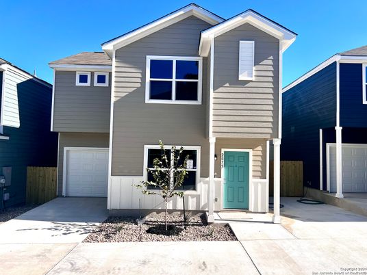 Attached, Exterior, Facade, Rowhouse