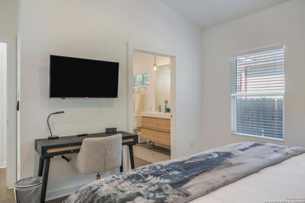 Bedroom, Home Office, Interior, Pendant Lights