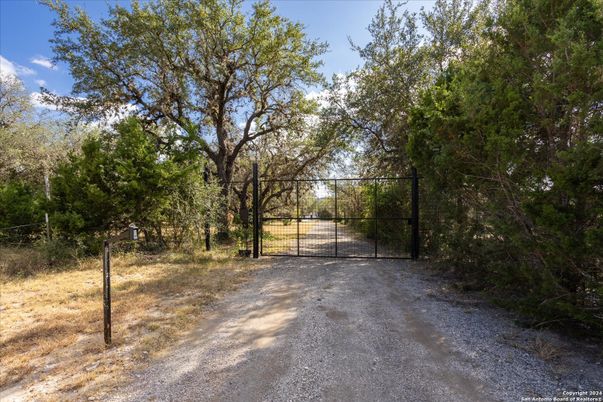 Exterior, Tennis Courts