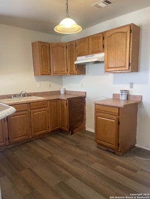 Interior, Kitchen, Pendant Lights, Wood Texture Flooring