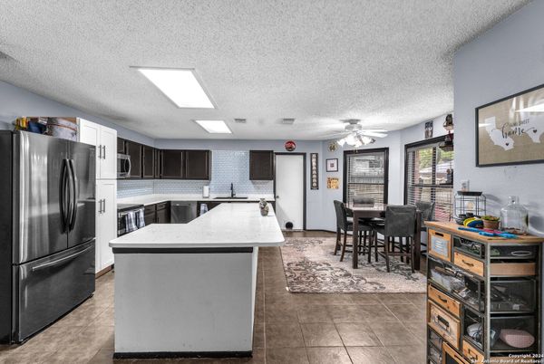 Dining room, Interior, Kitchen, Recessed Lighting