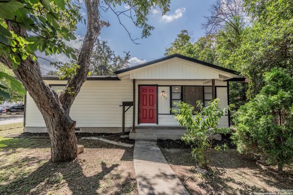 Exterior, Facade, American Craftsman