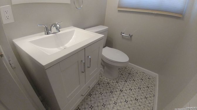 Bathroom, Interior