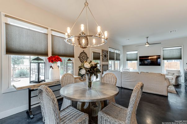 Chandelier, Dining room, Interior, Living room