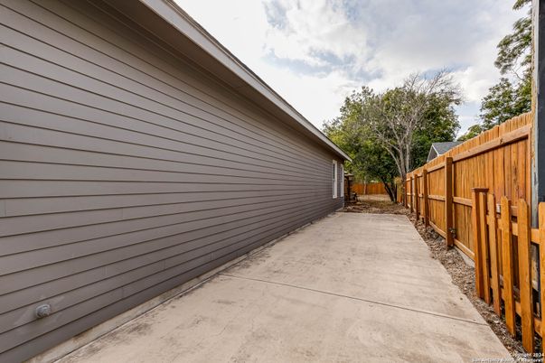 Backyard, Exterior