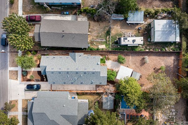 Exterior, Drone
