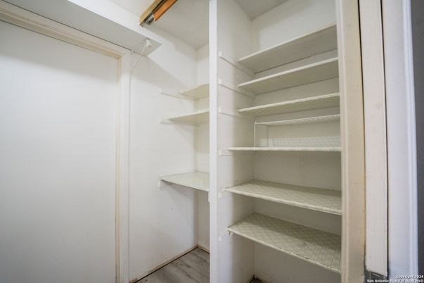 Interior, Walk-in Closets