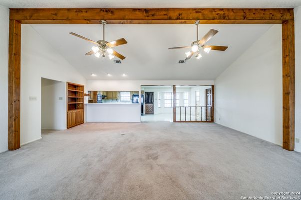 Empty room, Interior, Recessed Lighting