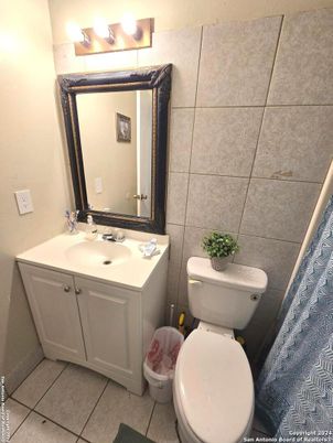 Bathroom, Interior