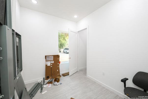 Interior, Recessed Lighting