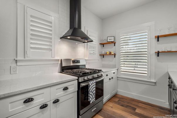 Interior, Kitchen, Stainless Steel Appliances, Wood Texture Flooring
