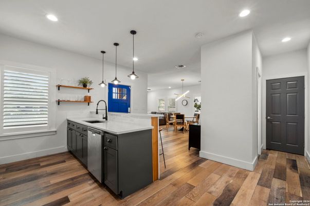Dining room, Interior, Kitchen, Pendant Lights, Recessed Lighting, Wood Texture Flooring
