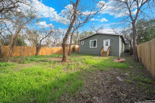 Backyard, Exterior