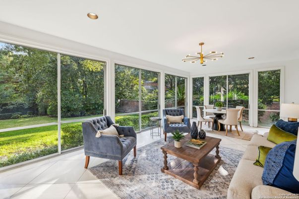 Dining room, Interior, Living room, Pendant Lights, Recessed Lighting, Sun Room