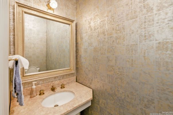 Bathroom, Interior