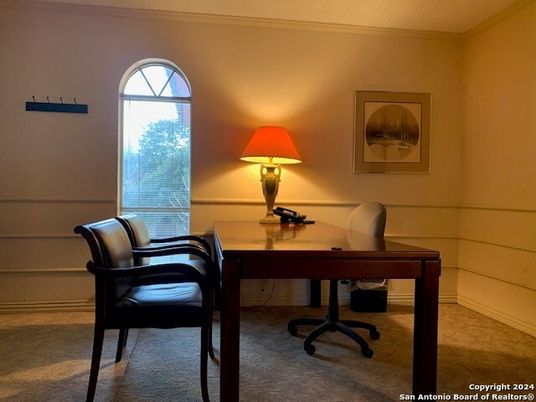 Home Office, Interior