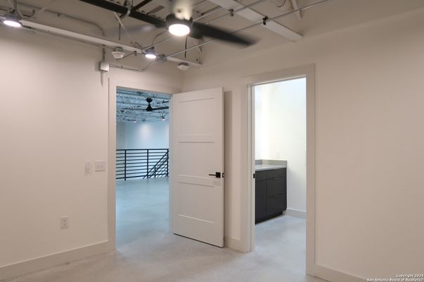 Garage, Interior