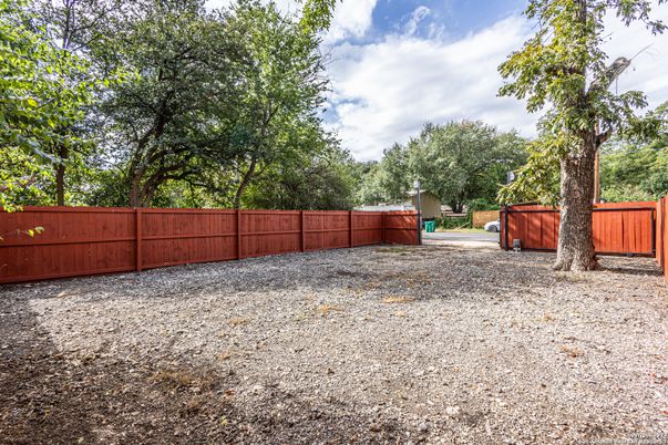 Backyard, Exterior