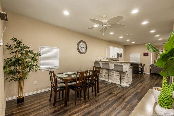 Dining room, Interior, Kitchen, Recessed Lighting, Wood Texture Flooring