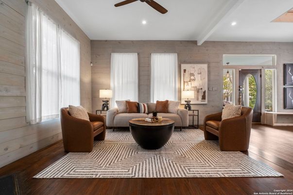 Interior, Living room, Recessed Lighting, Wood Texture Flooring