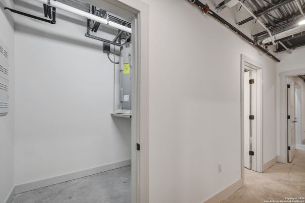 Garage, Interior