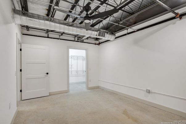Garage, Interior