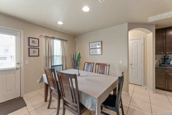 Dining room, Interior, Recessed Lighting