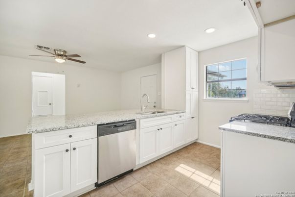 Interior, Kitchen, Recessed Lighting