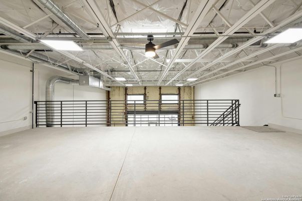 Garage, Interior