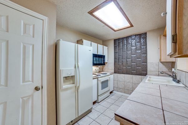 Interior, Kitchen, Tile Countertops