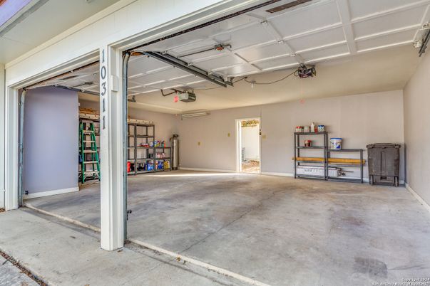 Garage, Interior