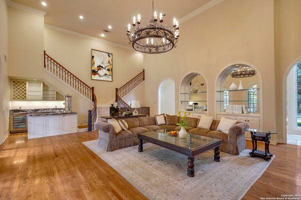 Chandelier, Interior, Living room, Recessed Lighting, Wood Texture Flooring