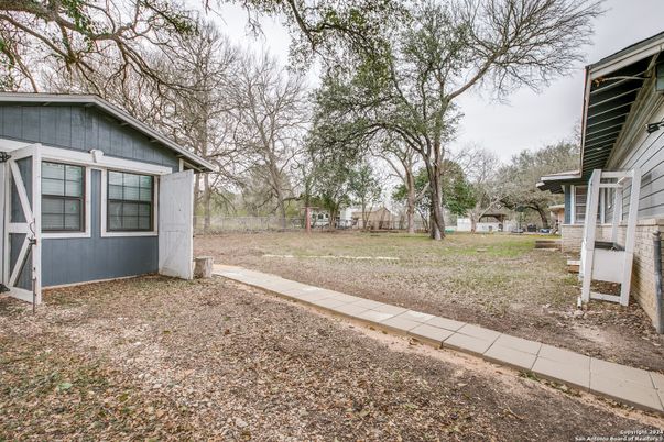 Backyard, Exterior