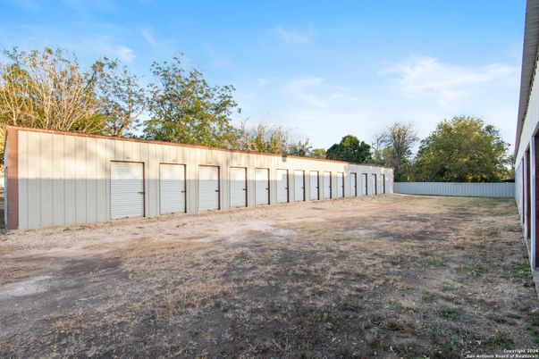 Backyard, Detached Garage, Exterior