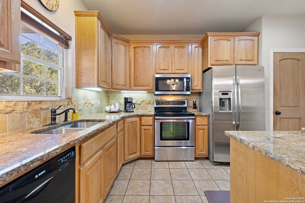 Interior, Kitchen, Stainless Steel Appliances