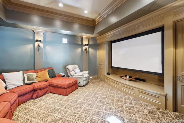 Interior, Projection Screen, Recessed Lighting, Theatre Room