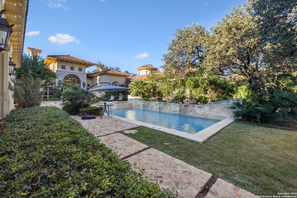 Backyard, Exterior, Pool